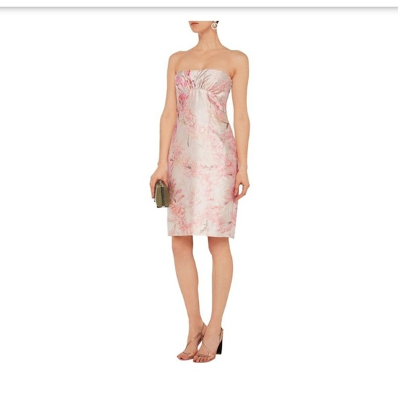 Valentino Dresses & Skirts - 🌸Valentino  Floral Print Dress🌸